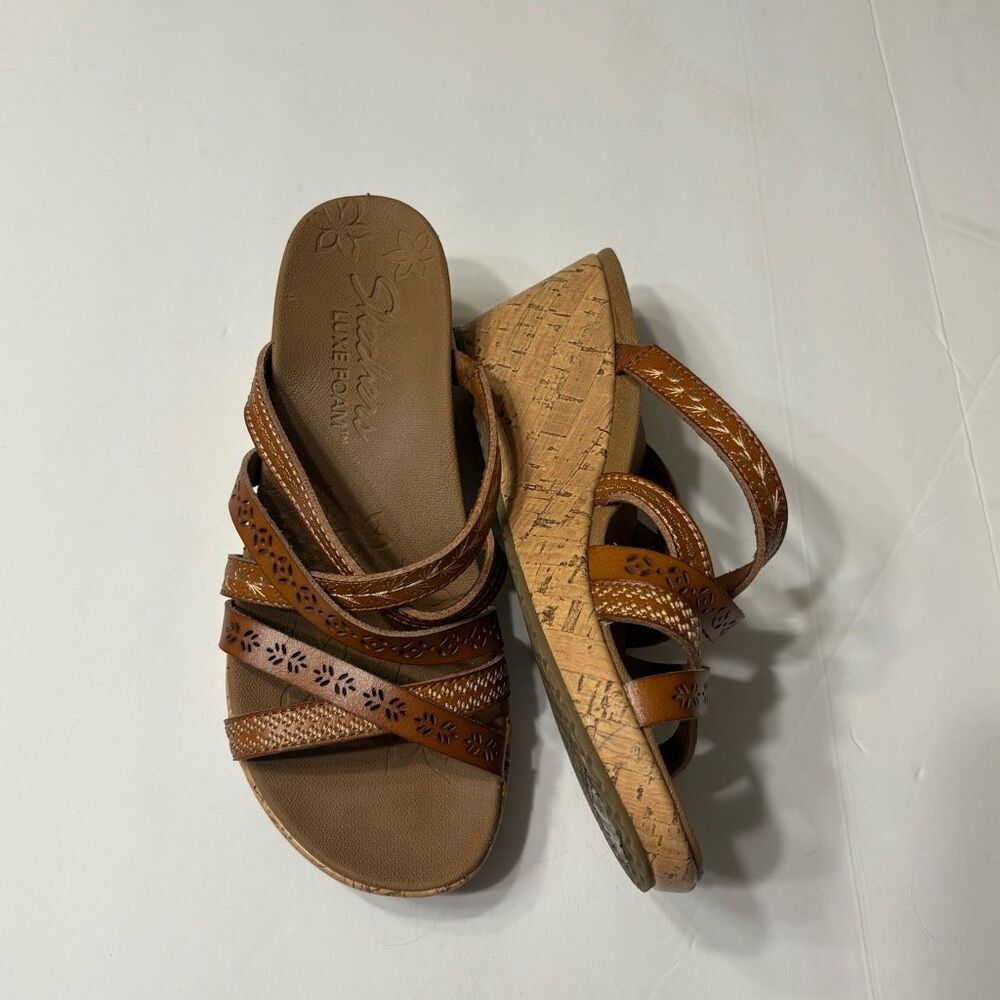 Skechers Women's Cognac Brown Beverlee Tiger Posse Wedge Sandals Size 7 - Picture 2 of 6